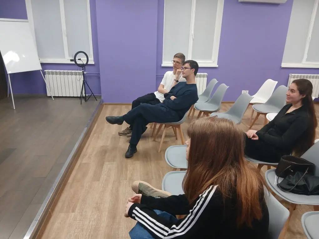 Кружок «Школа молодого лидера»