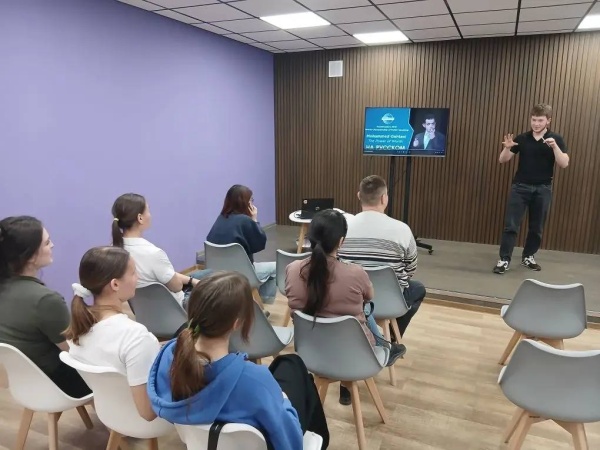 Кружок «Школа молодого лидера»