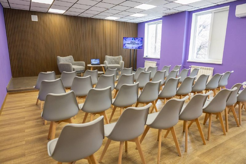 Пространно встреч со сценой «Шум»