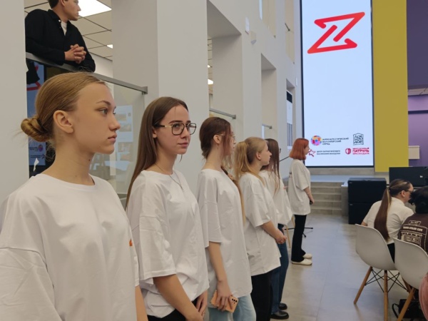 Помощь волонтёров муниципального штаба #МЫВМЕСТЕ в проведении молодёжного профилактической форума добровольцев (волонтеров) "Здоровый выбор"