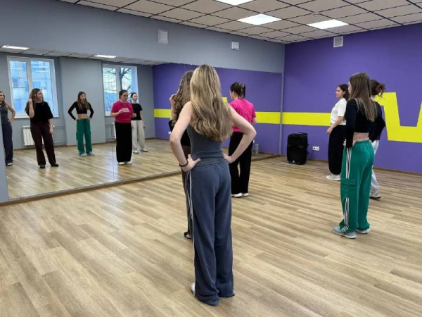 Кружок "Студия танцев"